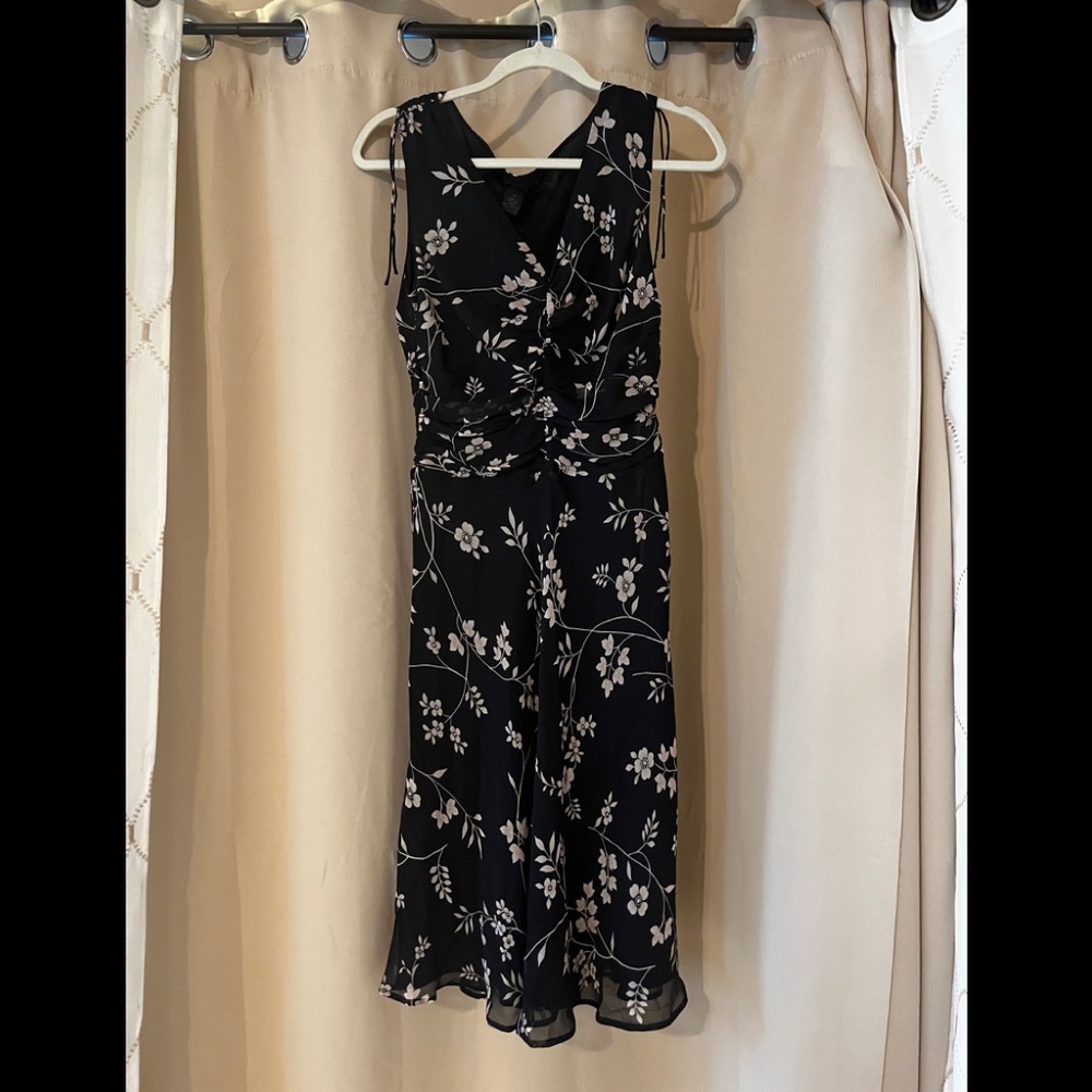 The LimitedSilk size 4 floral dress